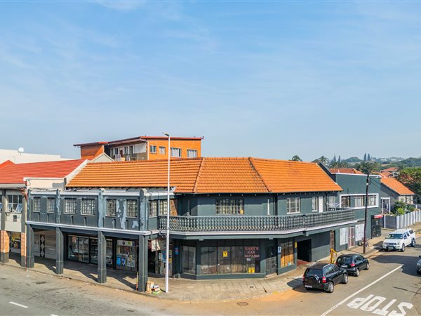 523  m² Commercial space