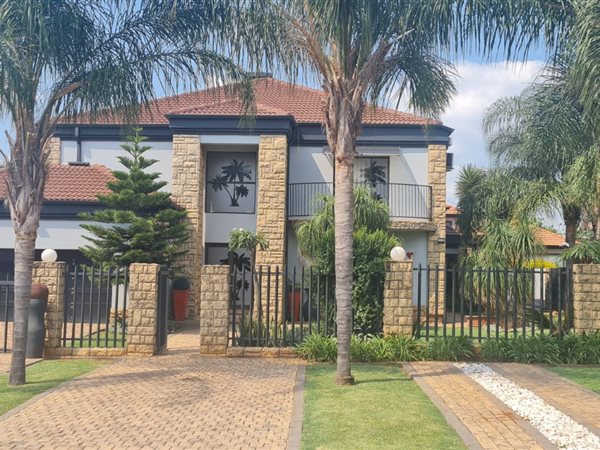 5 Bed House in Zambezi Country Estate