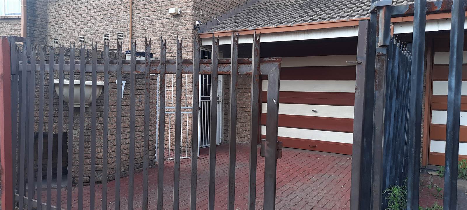 3 Bed Apartment in Vereeniging Central photo number 11