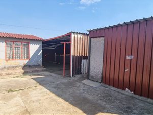 2 Bed House in Daveyton