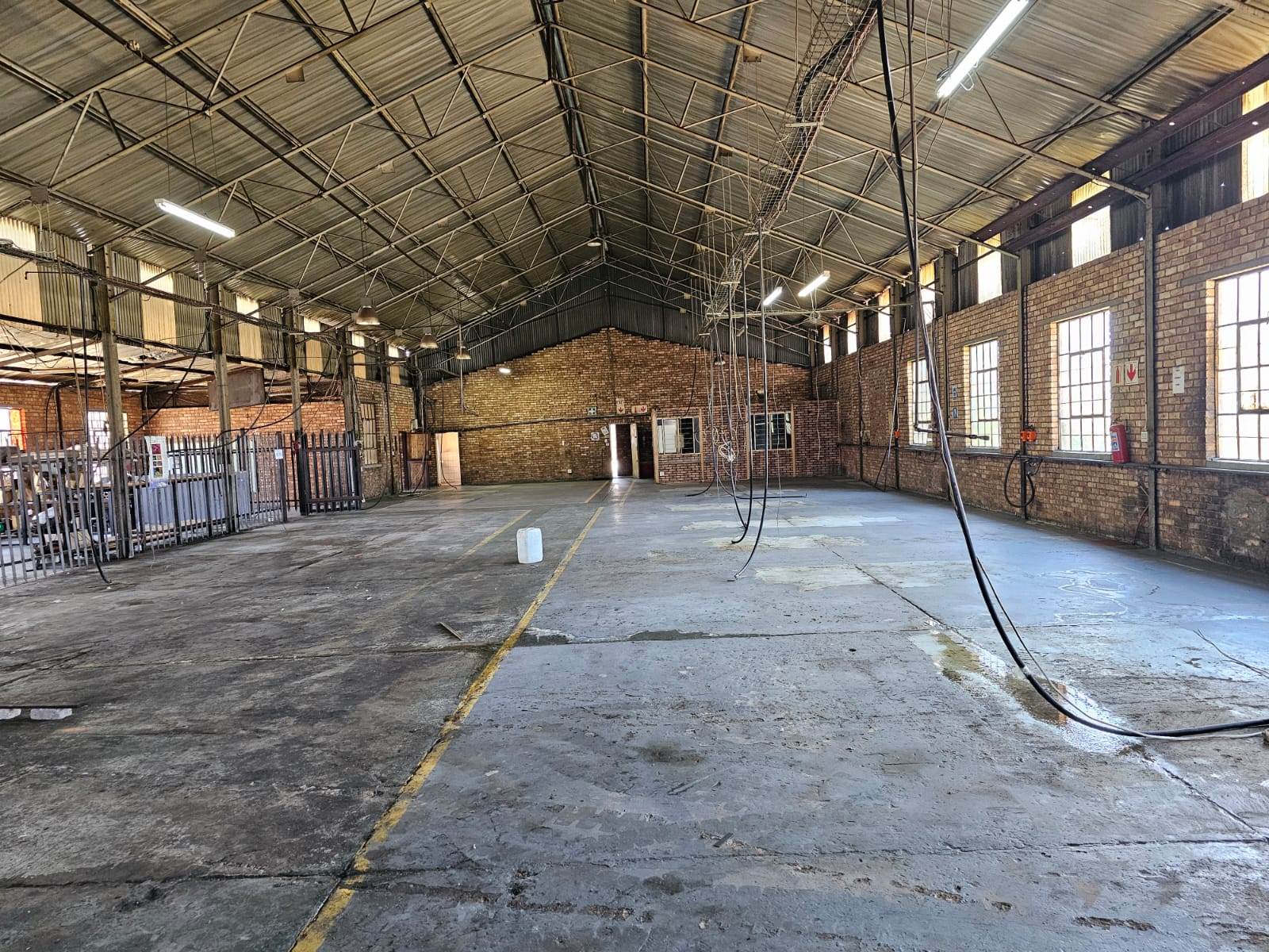910  m² Industrial space in New State Area photo number 4
