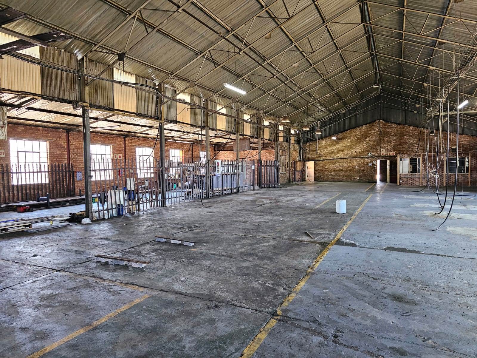 910  m² Industrial space in New State Area photo number 2
