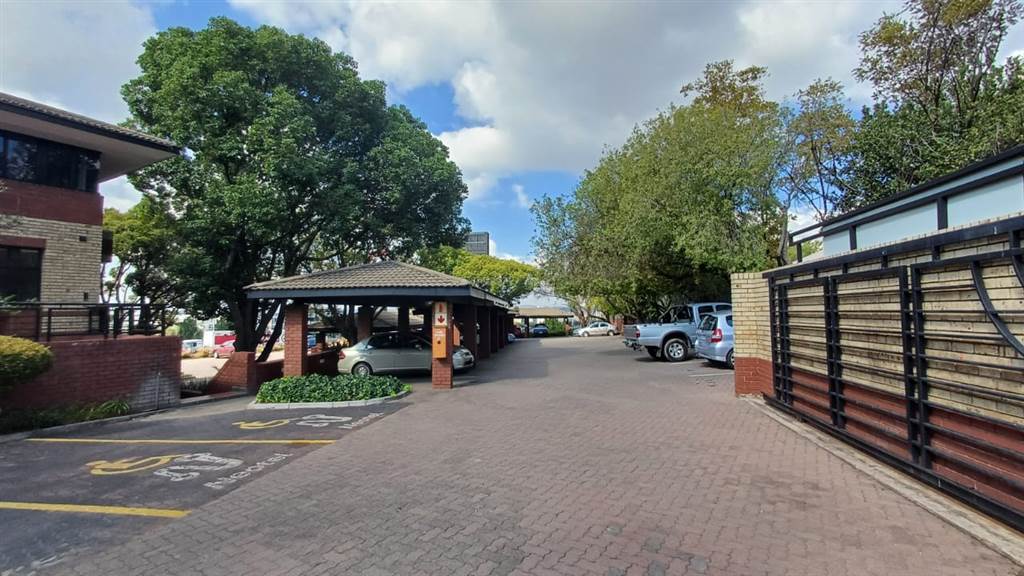 21.7  m² Commercial space in Woodmead photo number 9