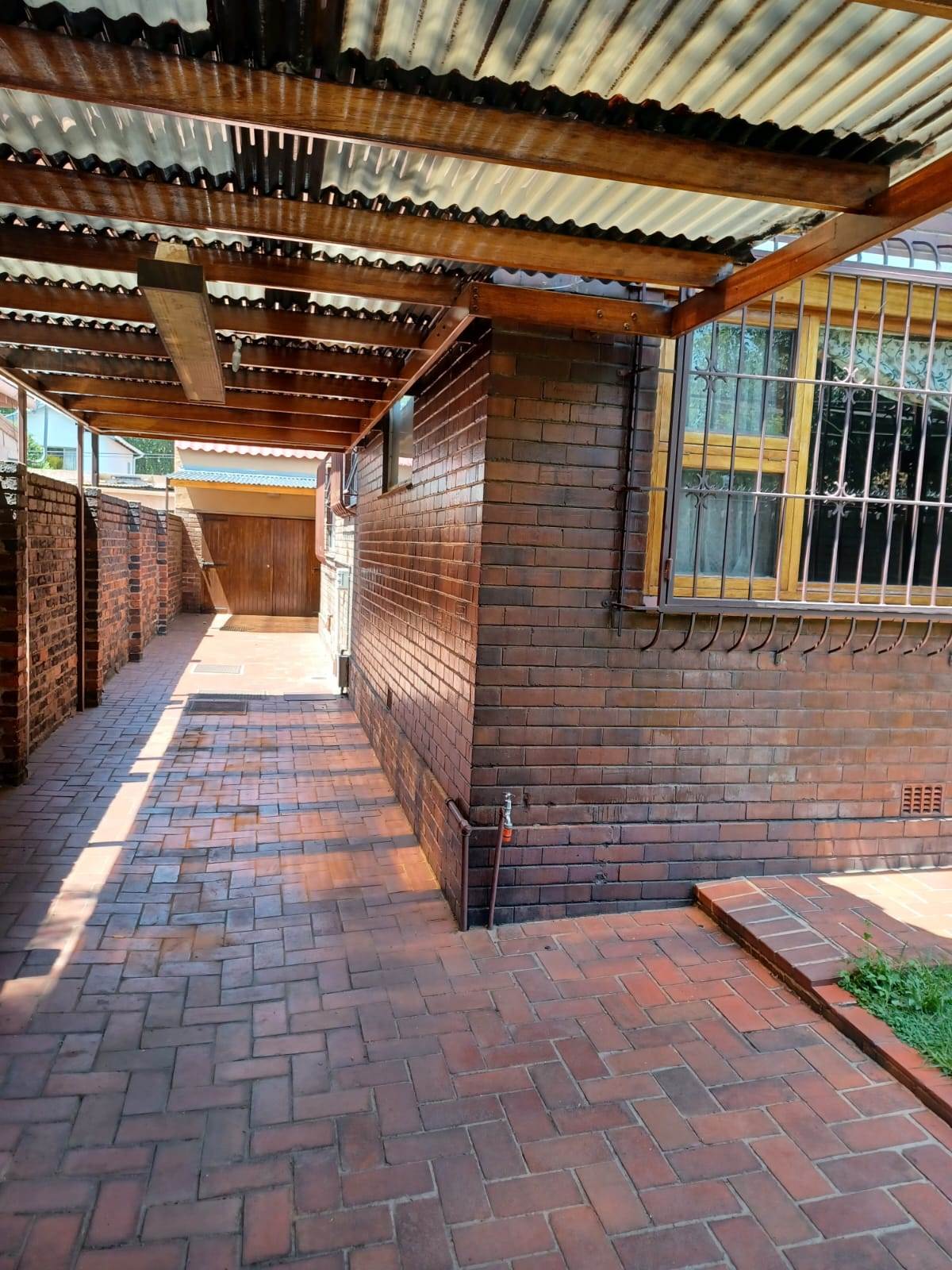 3 Bed House in Bezuidenhout Valley photo number 21