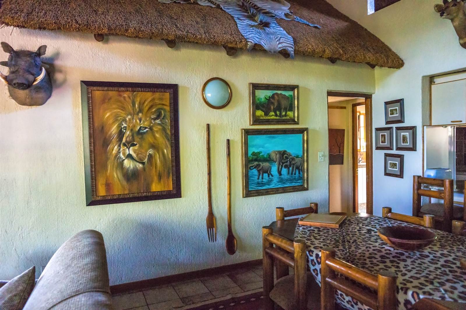 3 Bed House in Mabalingwe Nature Reserve photo number 7