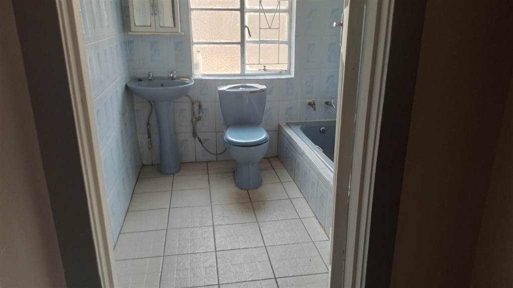 3 Bed House in Randfontein Central photo number 19