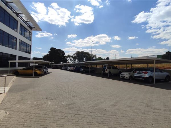13  m² Commercial space in Bedfordview