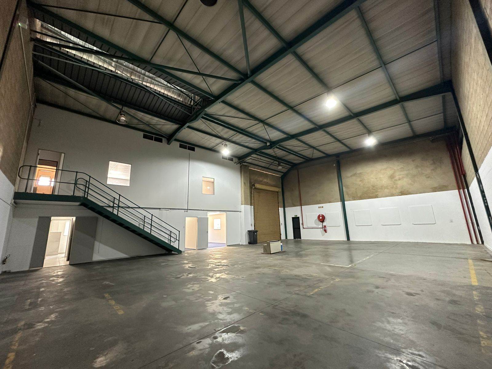 379  m² Industrial space in Linbro Park photo number 4