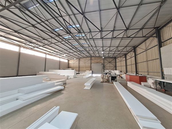 860  m² Industrial space