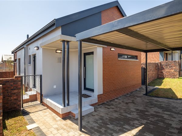 3 Bedroom House 3 Bedroom House