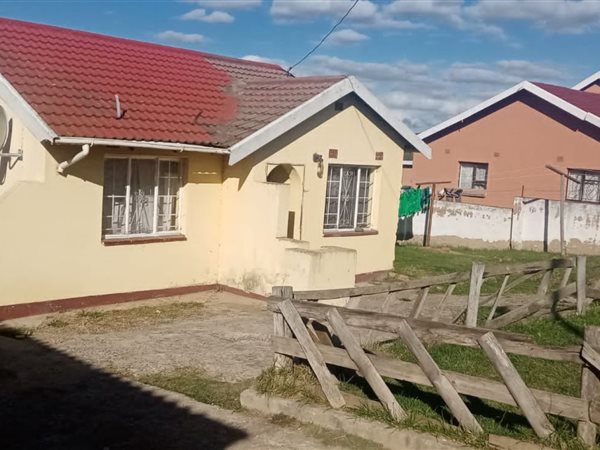 2 Bed House in Tsolo