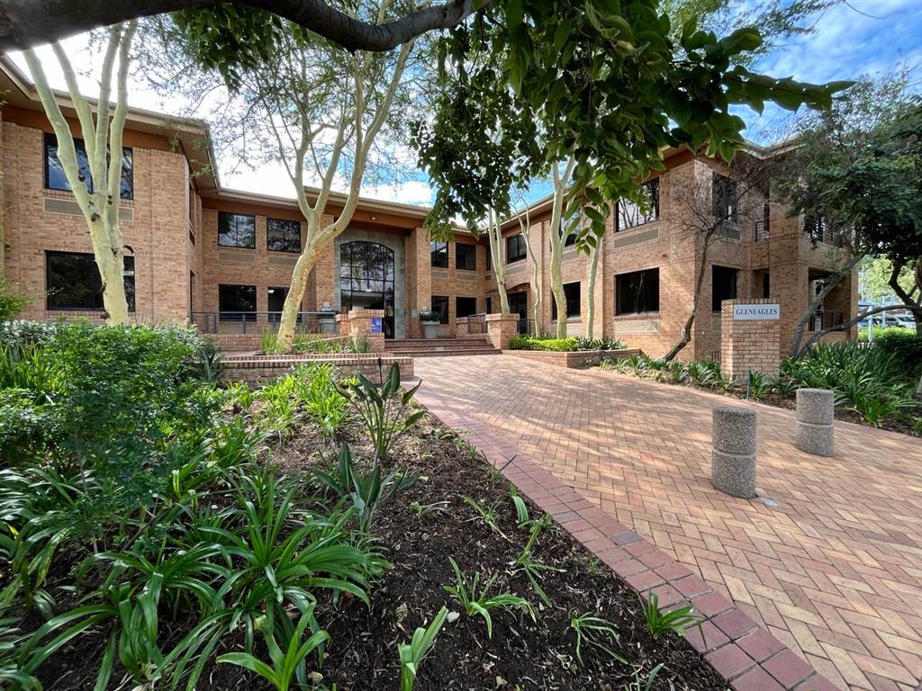242.2  m² Commercial space in Bryanston photo number 1