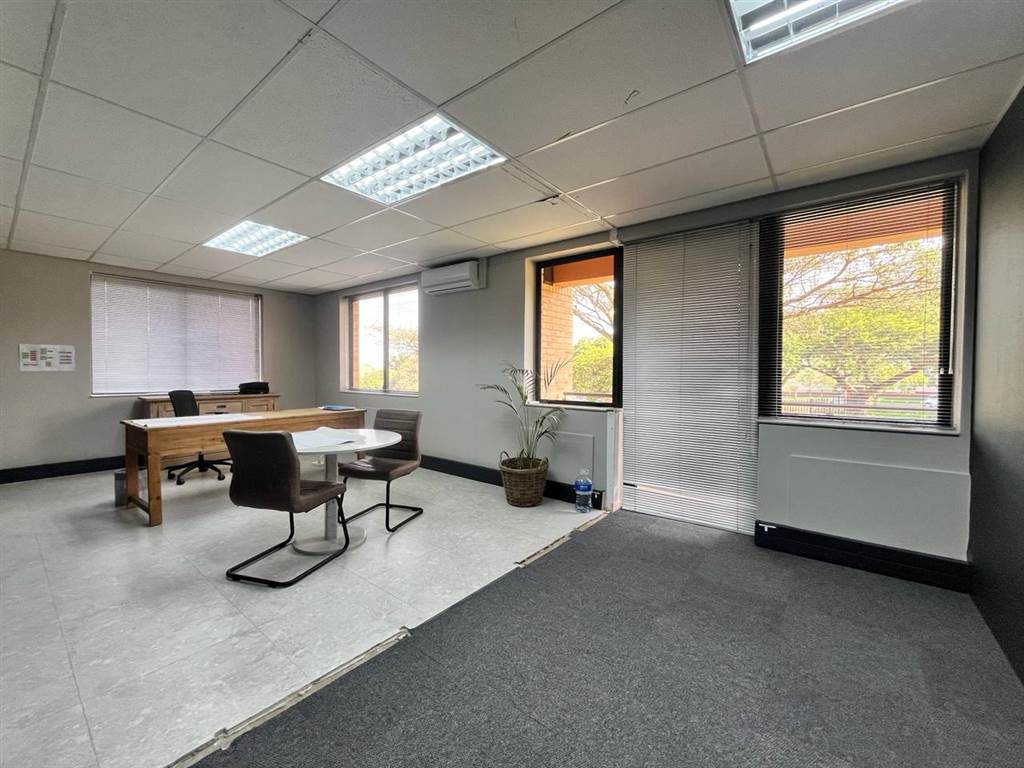 242.2  m² Commercial space in Bryanston photo number 8