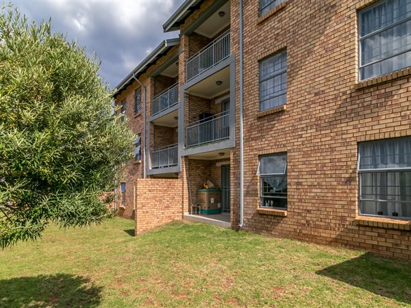 2 Bed Apartment in Sagewood
