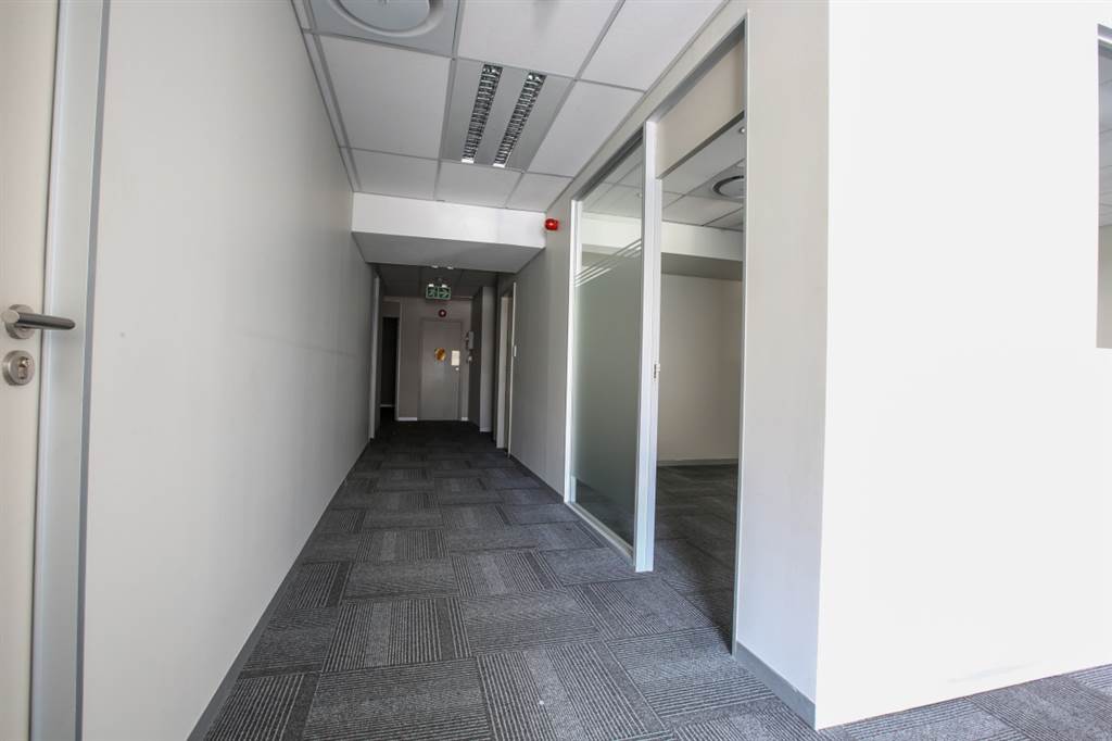 2482  m² Office Space in Foreshore photo number 16