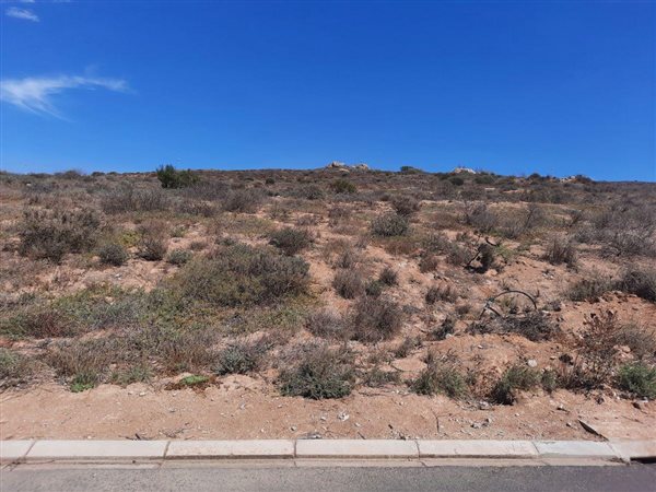 883 m² Land
