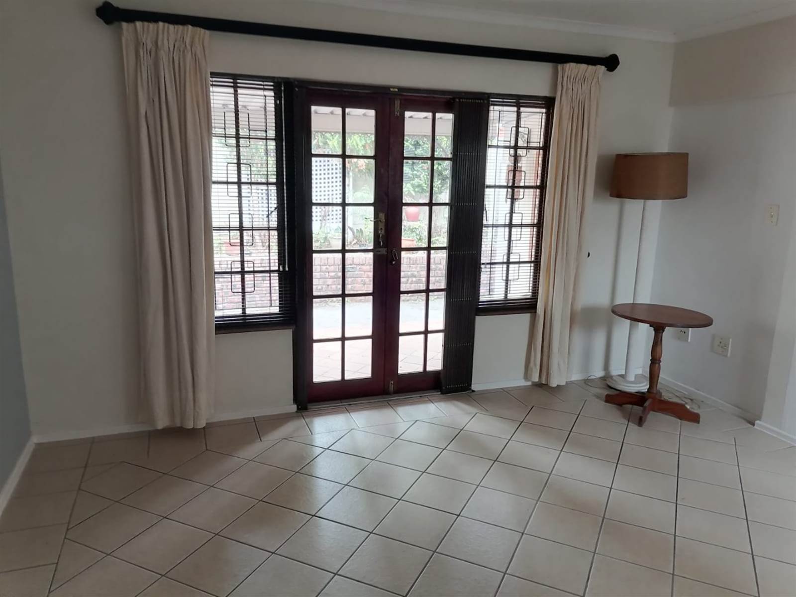 3 Bed Simplex in Pinetown Central photo number 6