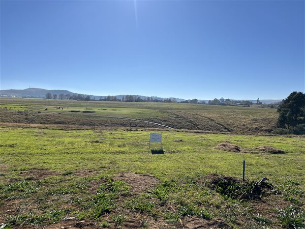 1760 m² Land