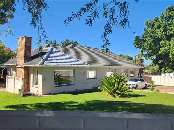 6 Bed House in Durbanville Central