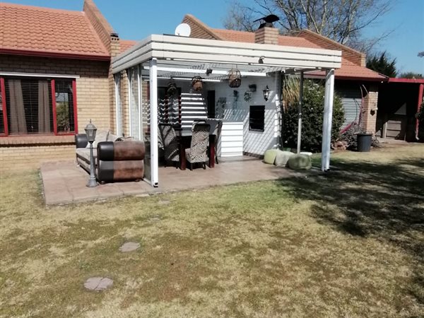4 Bedroom House 4 Bedroom House