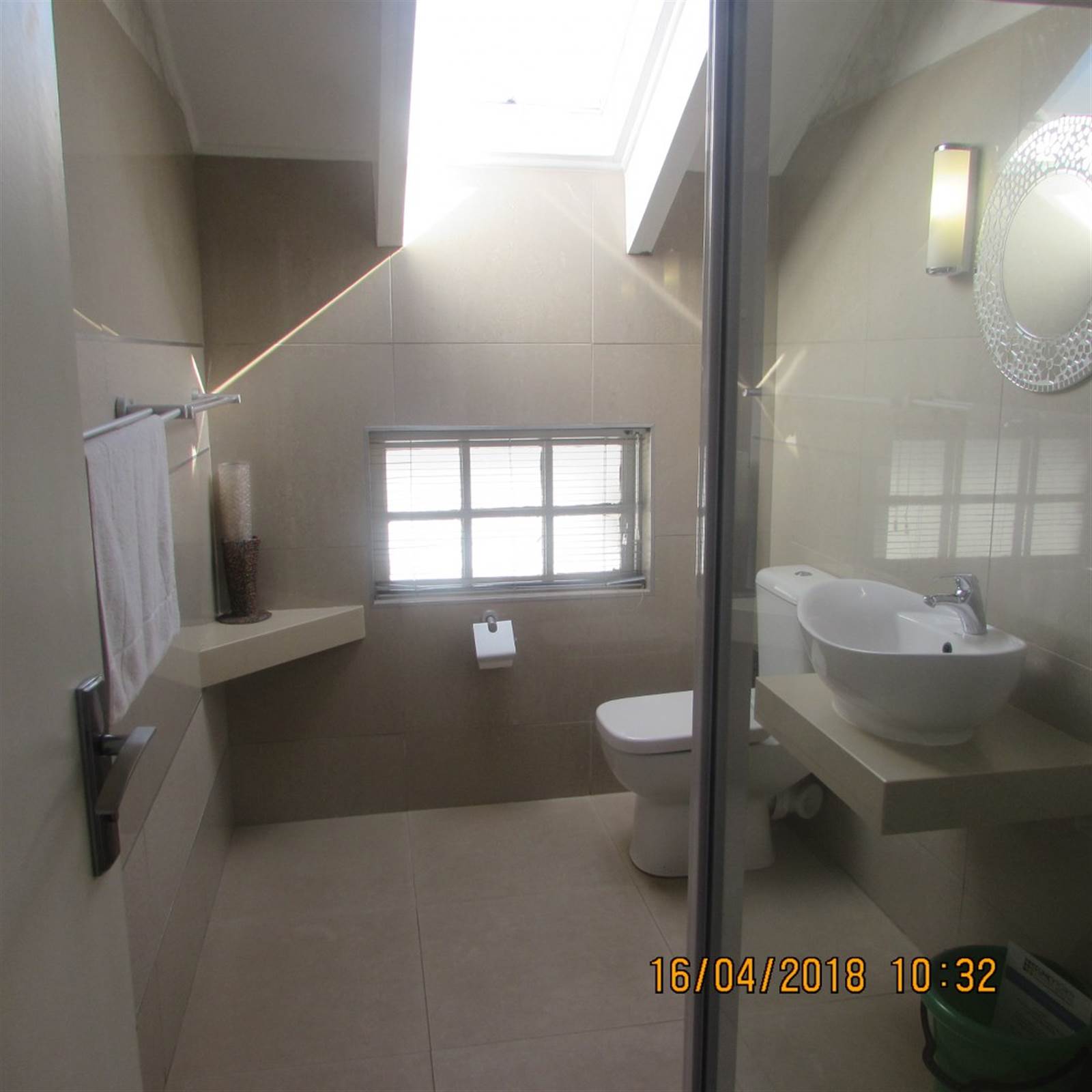 8 Bed House in Jeffreys Bay photo number 26