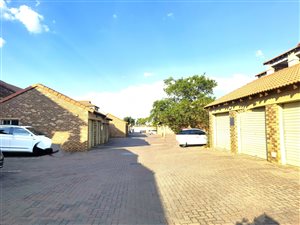 2 Bed Apartment in Monavoni