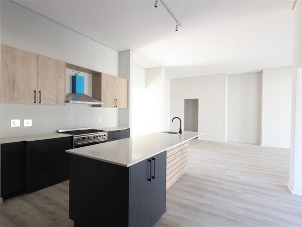 4 Bedroom House 4 Bedroom House