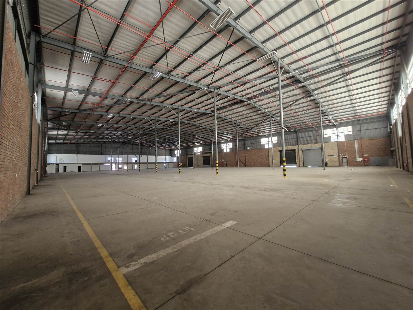 5564  m² Industrial space in Kyalami photo number 4