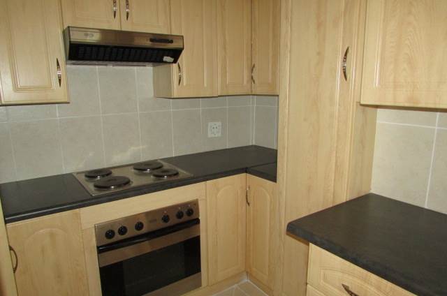 2 Bed Apartment in Morninghill photo number 9