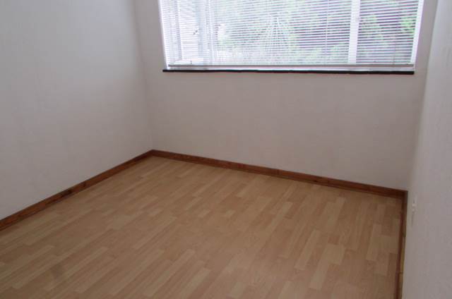 2 Bed Apartment in Morninghill photo number 14