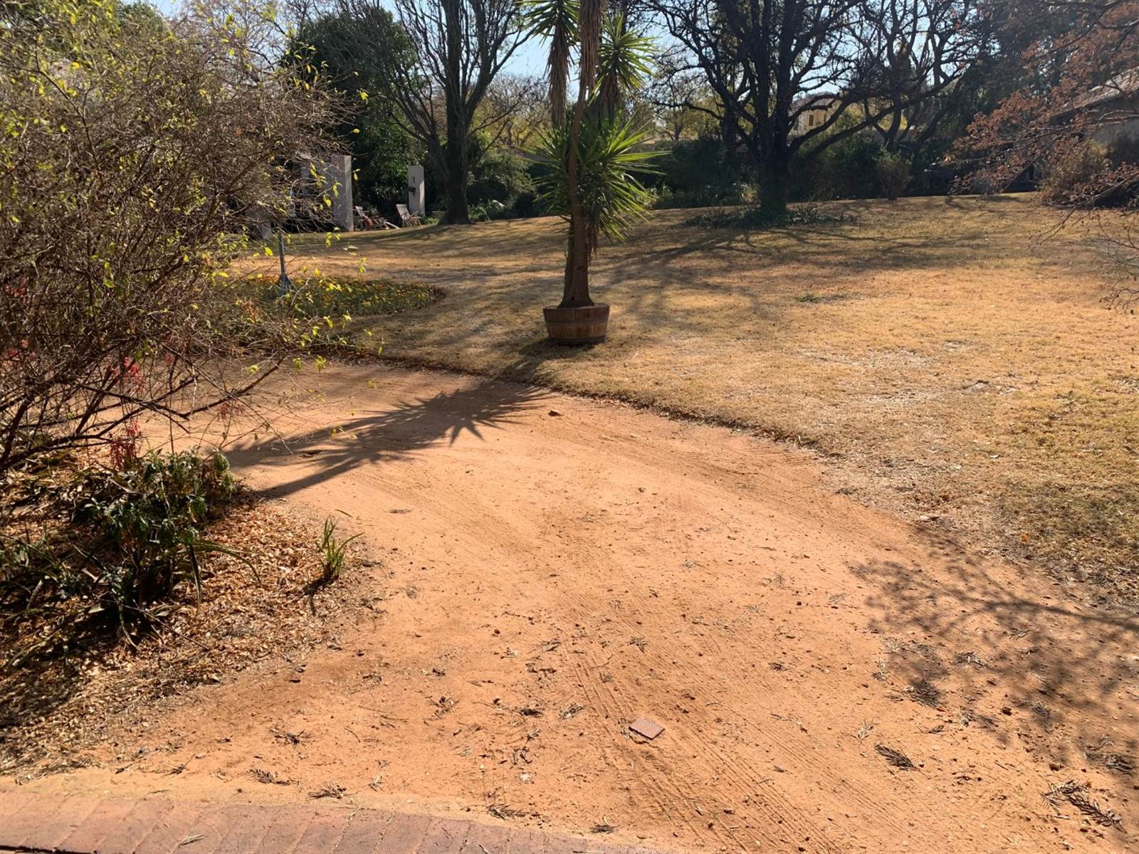 570 m² Land available in Bryanston photo number 12