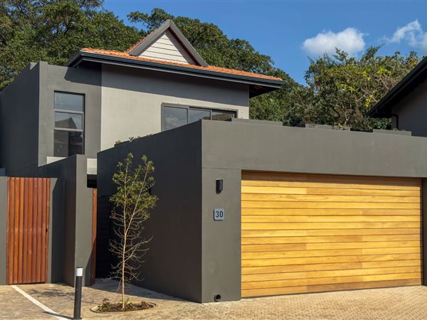 3 Bedroom Townhouse 3 Bedroom Townhouse