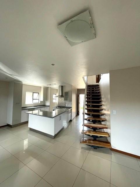 4 Bed Townhouse in Glen Marais photo number 11