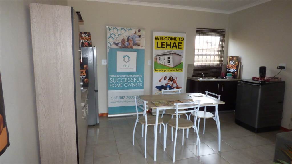 2 Bed House in Lenasia photo number 7