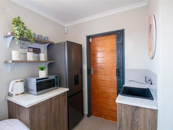 4 Bedroom House 4 Bedroom House