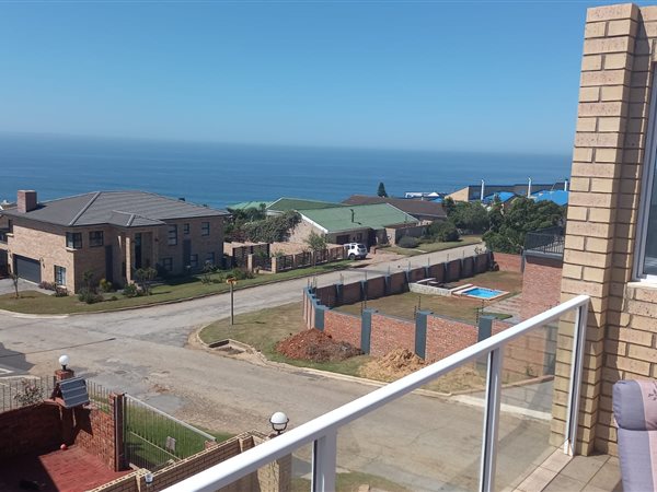 4 Bedroom House 4 Bedroom House