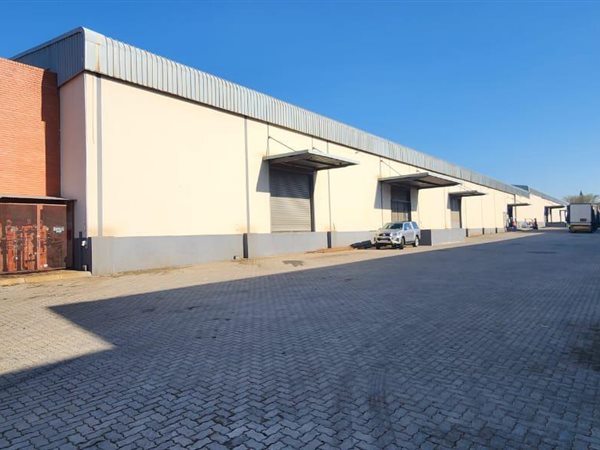 2 850  m² Industrial space