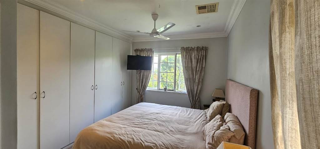 3 Bed Townhouse in Mt Edgecombe Estate 1 & 2 photo number 17