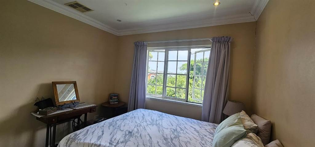 3 Bed Townhouse in Mt Edgecombe Estate 1 & 2 photo number 19
