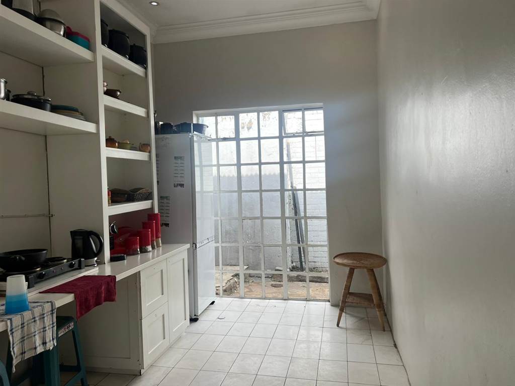 260  m² Commercial space in Parkhurst photo number 18