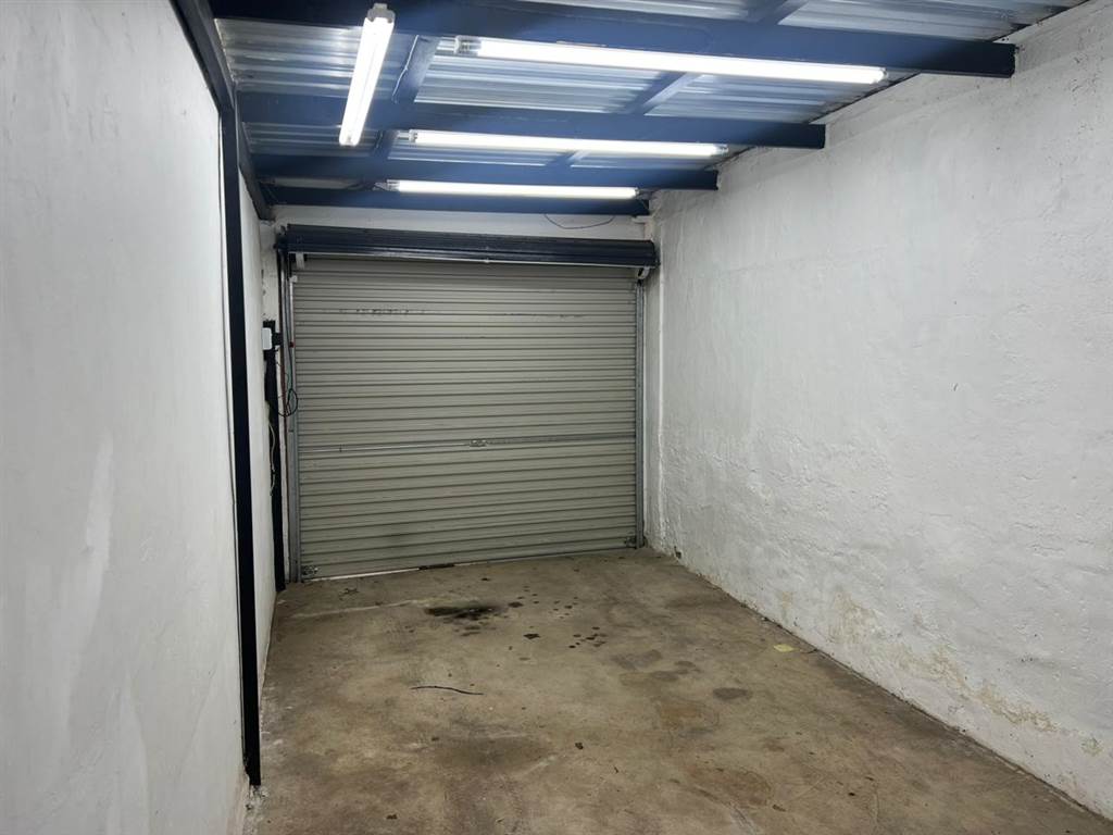 260  m² Commercial space in Parkhurst photo number 29
