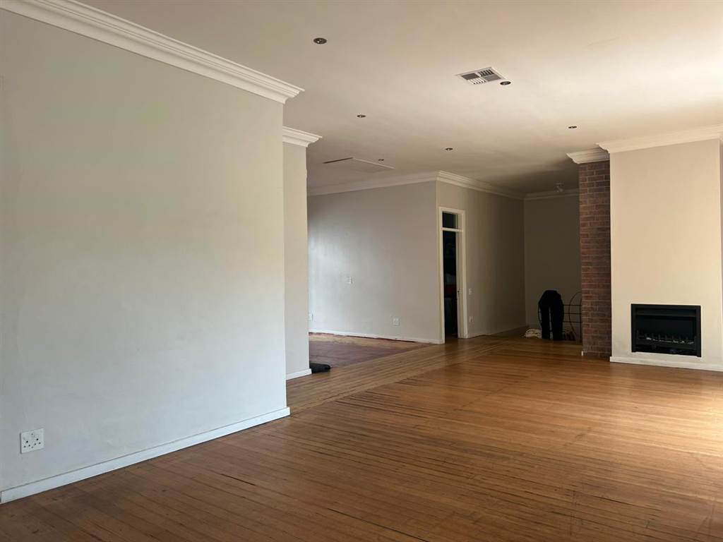 260  m² Commercial space in Parkhurst photo number 20