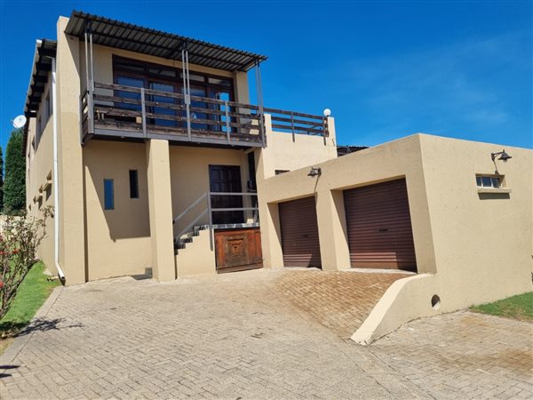 4 Bed House in Modelpark