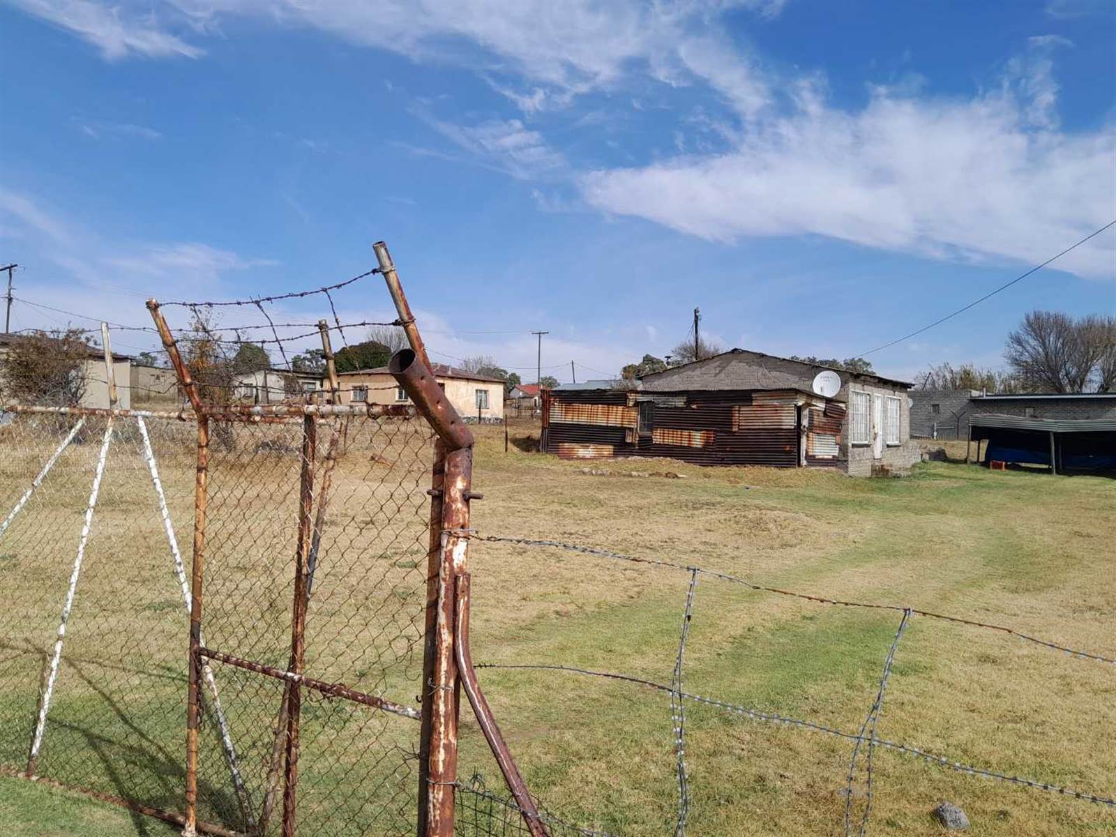 1400 m² Land available in Vrede photo number 1