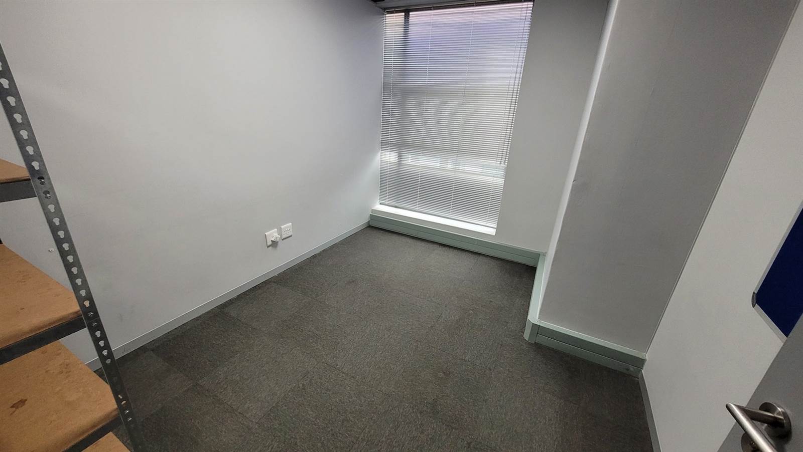 213  m² Office Space in Hillcrest photo number 10