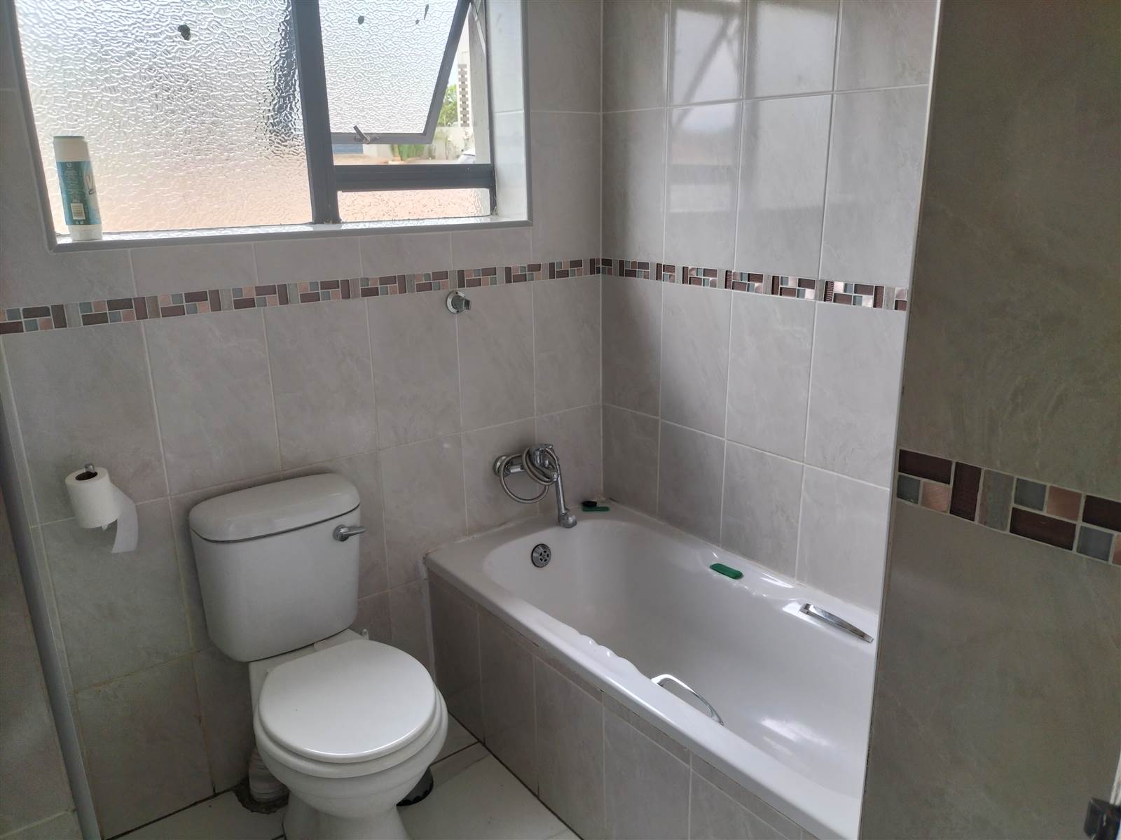 3 Bed Townhouse in Tzaneen photo number 20