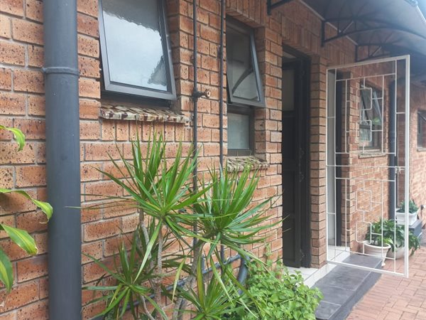 1 Bedroom Apartment 1 Bedroom Apartment