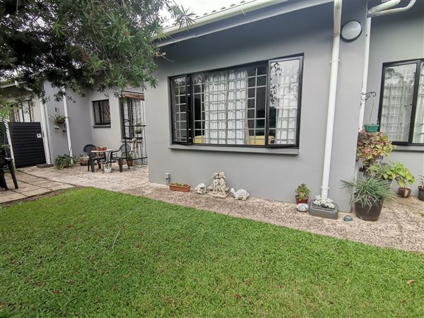 2 Bed Townhouse in Doon Heights