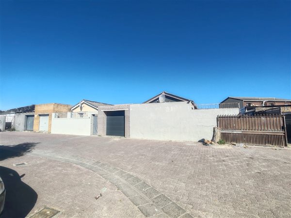 3 Bedroom House 3 Bedroom House