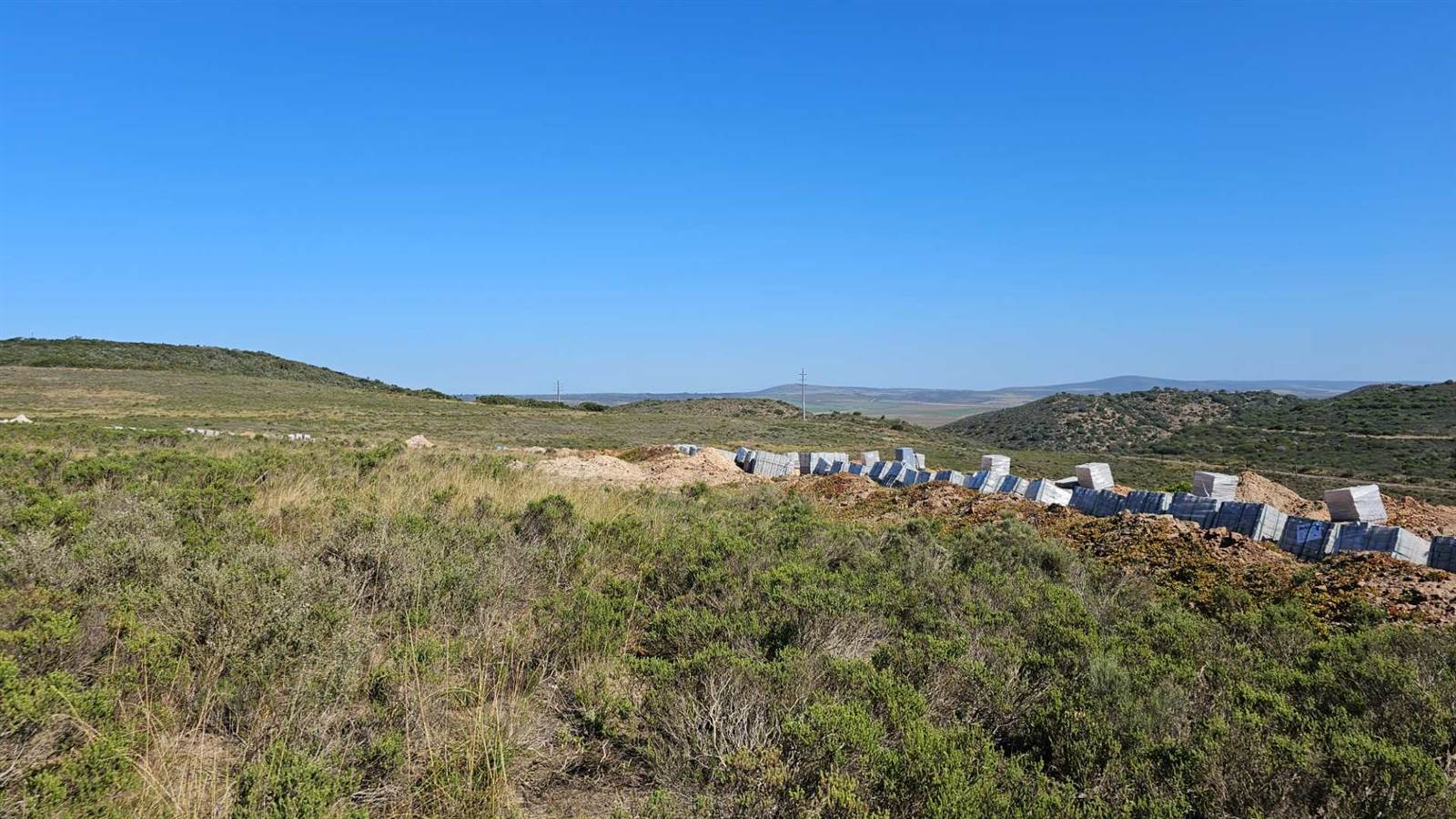 490 m² Land available in Hartenbos photo number 2